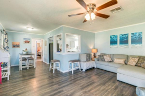 Aransas Pass Home with Fire Pit 2 Mi to Redfish Bay